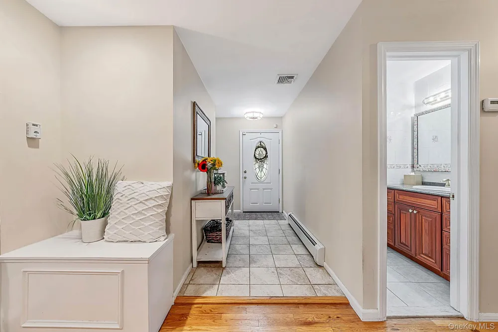 15 Locksley Lane Nesconset, NY 11767