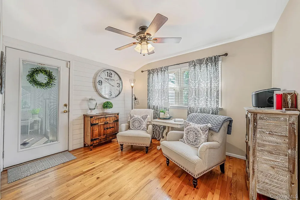 15 Locksley Lane Nesconset, NY 11767