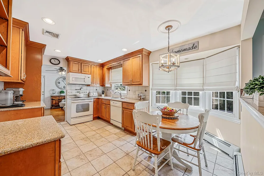 15 Locksley Lane Nesconset, NY 11767