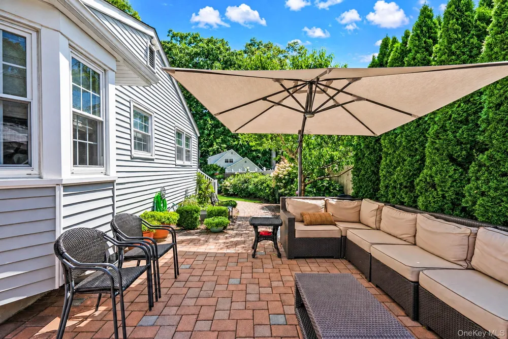 15 Locksley Lane Nesconset, NY 11767