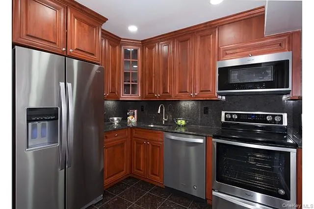 100 Villa D'est Drive #A-11 Coram, NY 11727