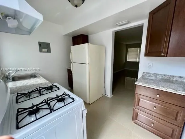 949 WEST KALMIA DRIVE #B1-B4 Lake Park, FL 33403
