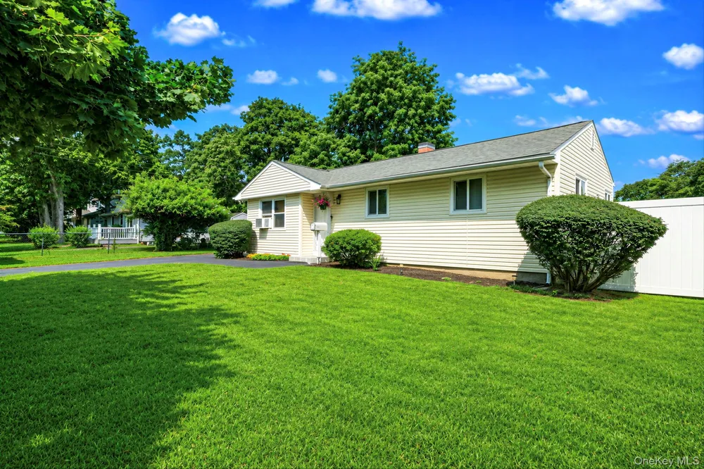 2803 Eagle Avenue Medford, NY 11763