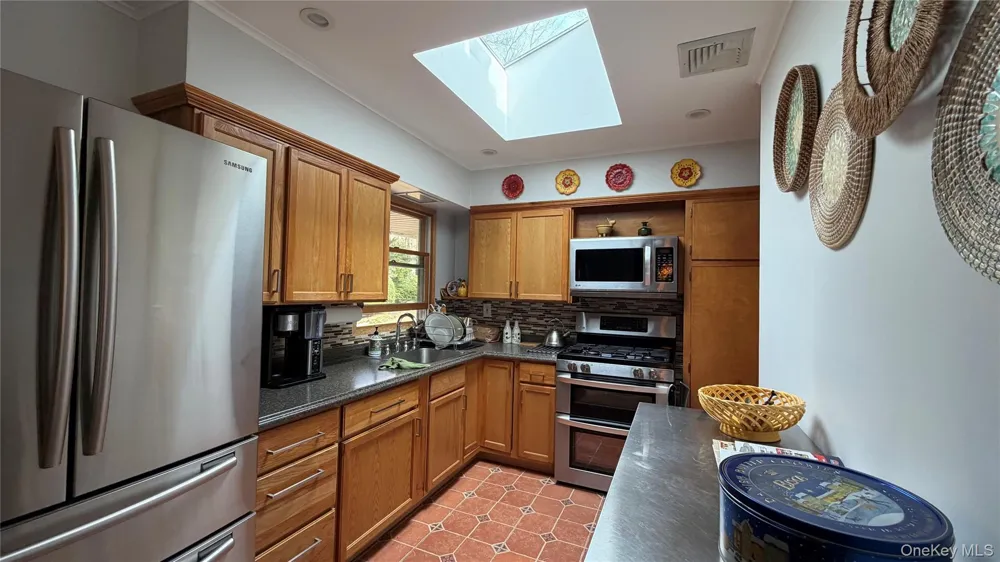 271 Terry Road Smithtown, NY 11787