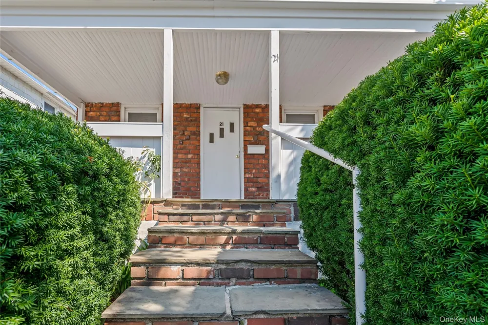 21 Beechwood Avenue Port Washington, NY 11050
