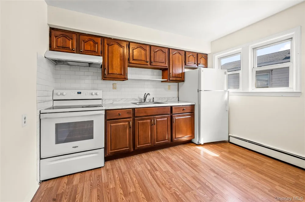 21 Beechwood Avenue Port Washington, NY 11050