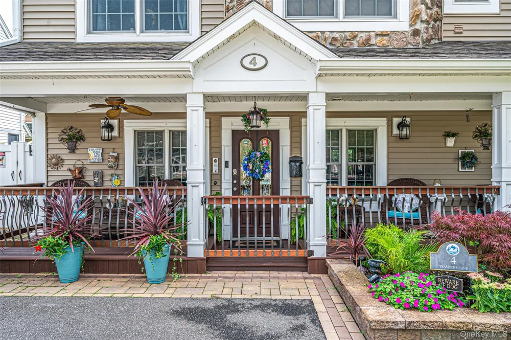 4 Teamster Lane Levittown, NY 11756