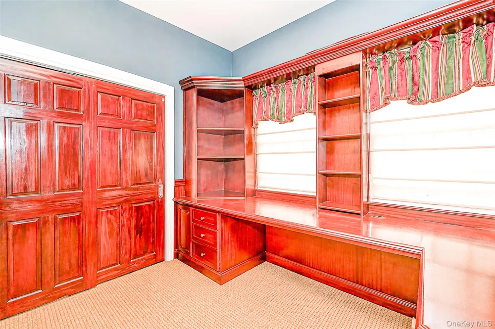 4 Teamster Lane Levittown, NY 11756