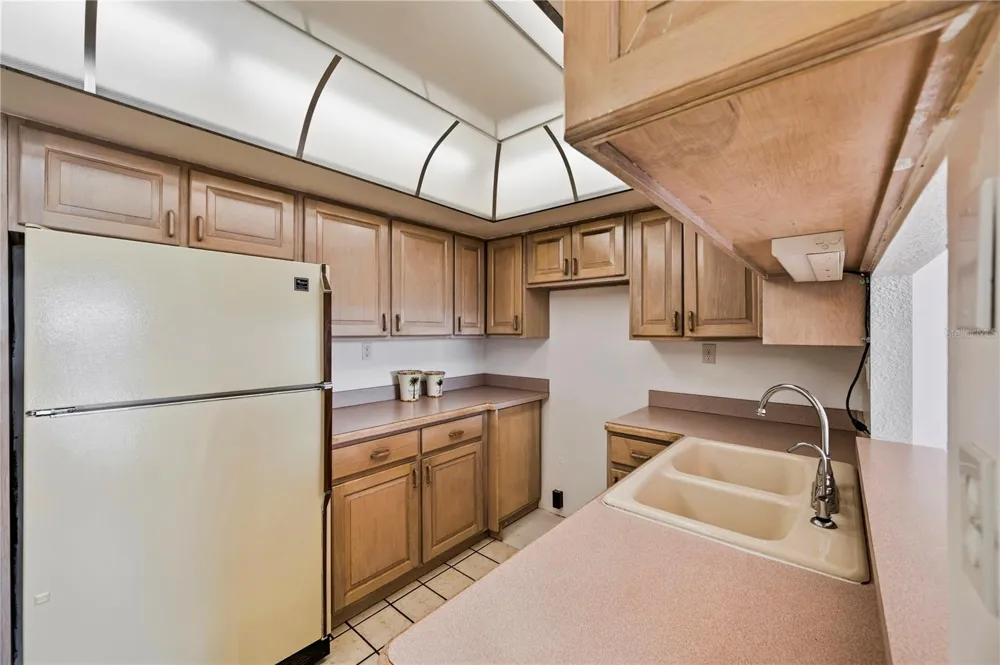 400 ISLAND WAY #411 Clearwater, FL 33767