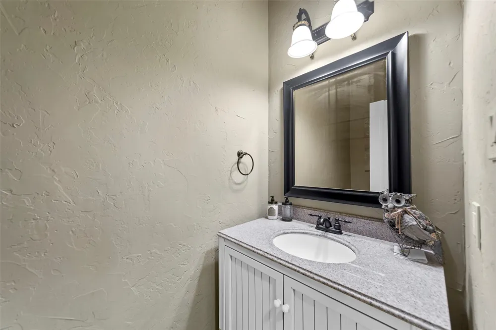 10528 Lago Vista Quinlan, TX 75474