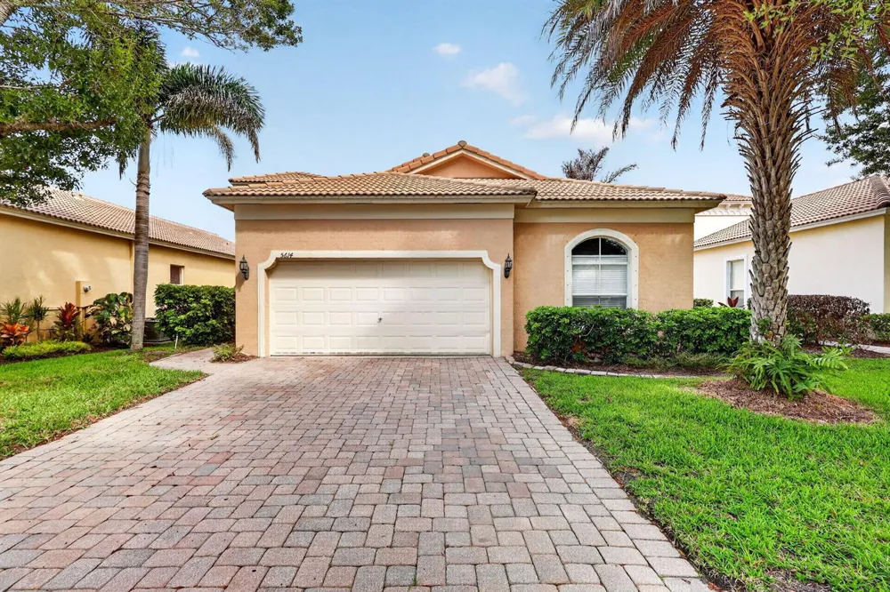 5614 SUNBERRY CIRCLE Fort Pierce, FL 34951