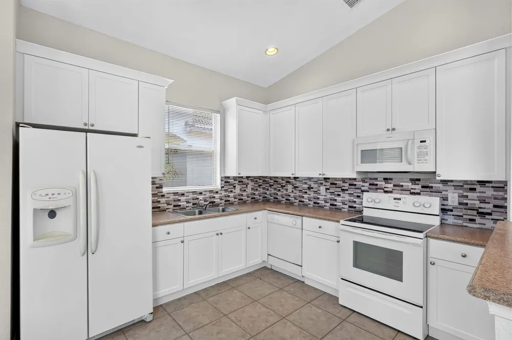 5614 SUNBERRY CIRCLE Fort Pierce, FL 34951