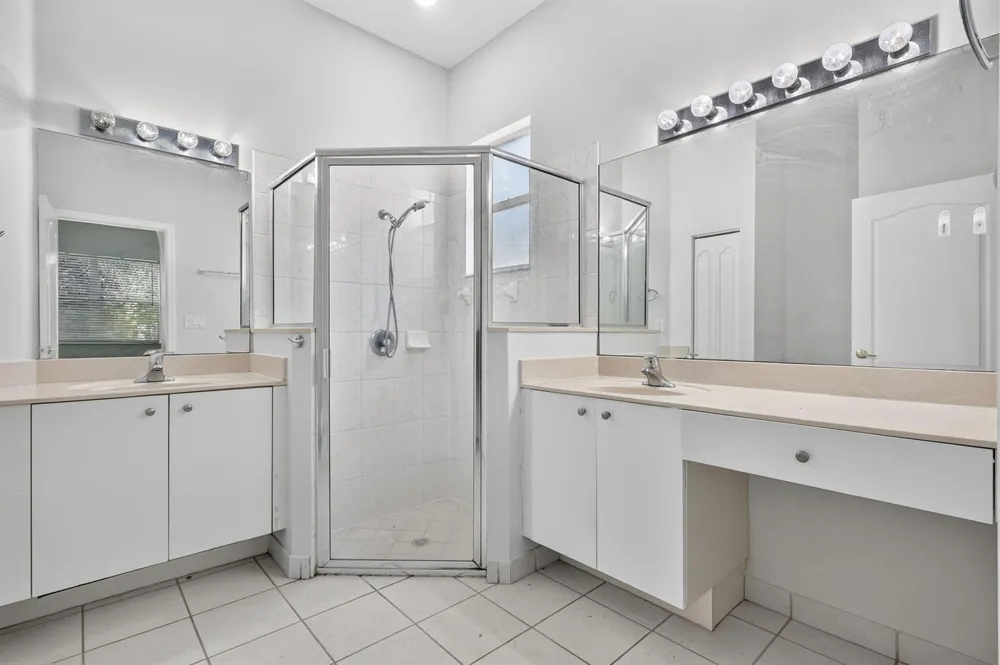 5614 SUNBERRY CIRCLE Fort Pierce, FL 34951