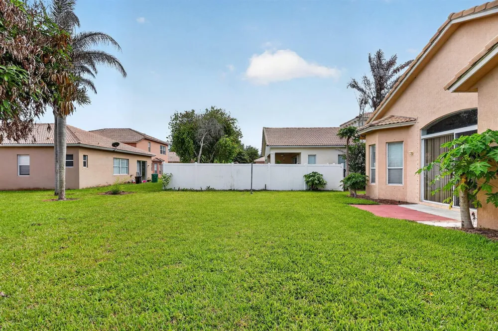 5614 SUNBERRY CIRCLE Fort Pierce, FL 34951