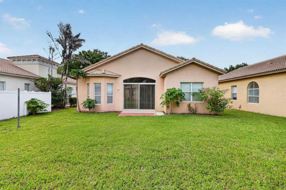 5614 SUNBERRY CIRCLE Fort Pierce, FL 34951