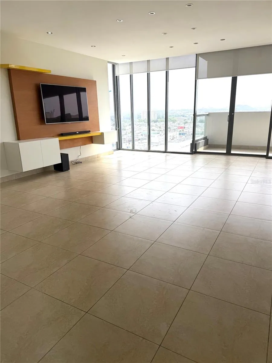 120 Ave Carlos E Chardon QUANTUM METROCENTER #1904 San Juan, PR 00918