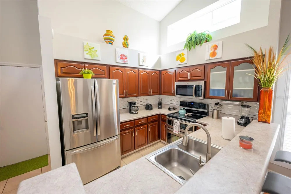9334 PONTIAC DRIVE Tampa, FL 33626