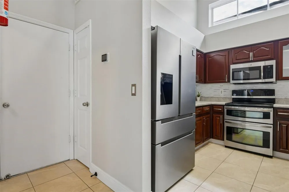 9334 PONTIAC DRIVE Tampa, FL 33626