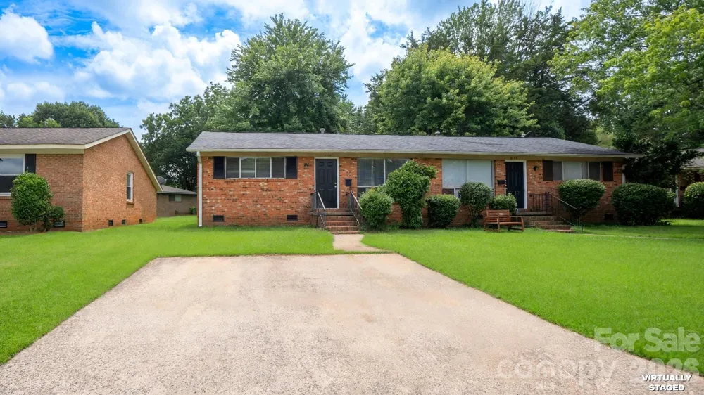 4926 Malibu Drive Charlotte, NC 28215