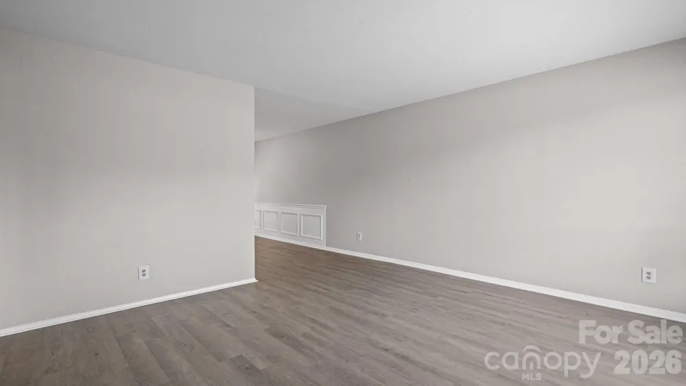4926 Malibu Drive Charlotte, NC 28215