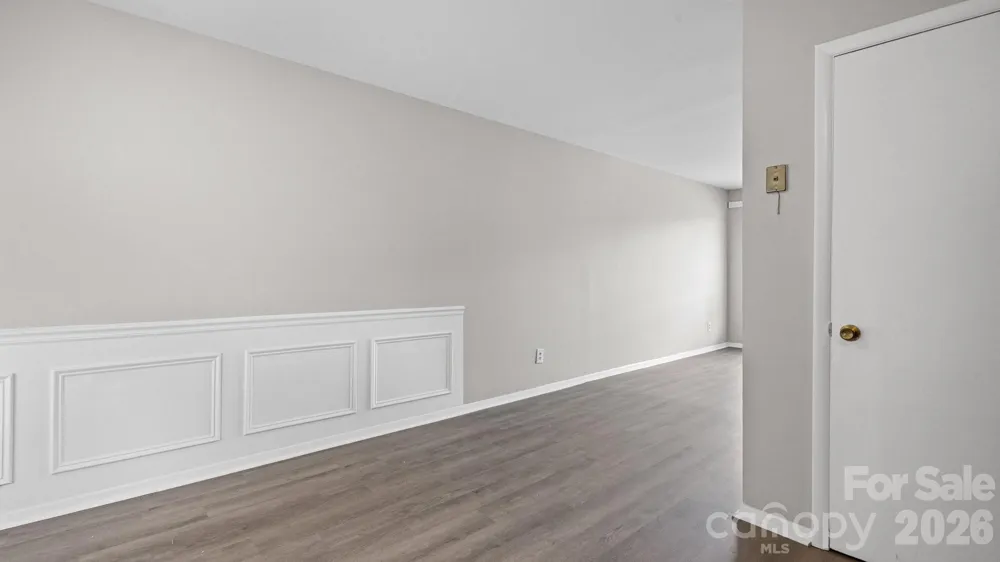 4926 Malibu Drive Charlotte, NC 28215