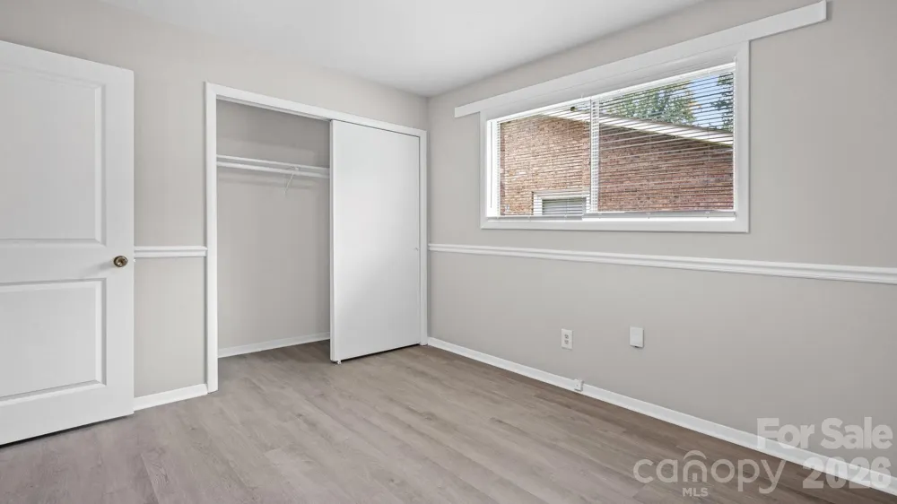 4926 Malibu Drive Charlotte, NC 28215