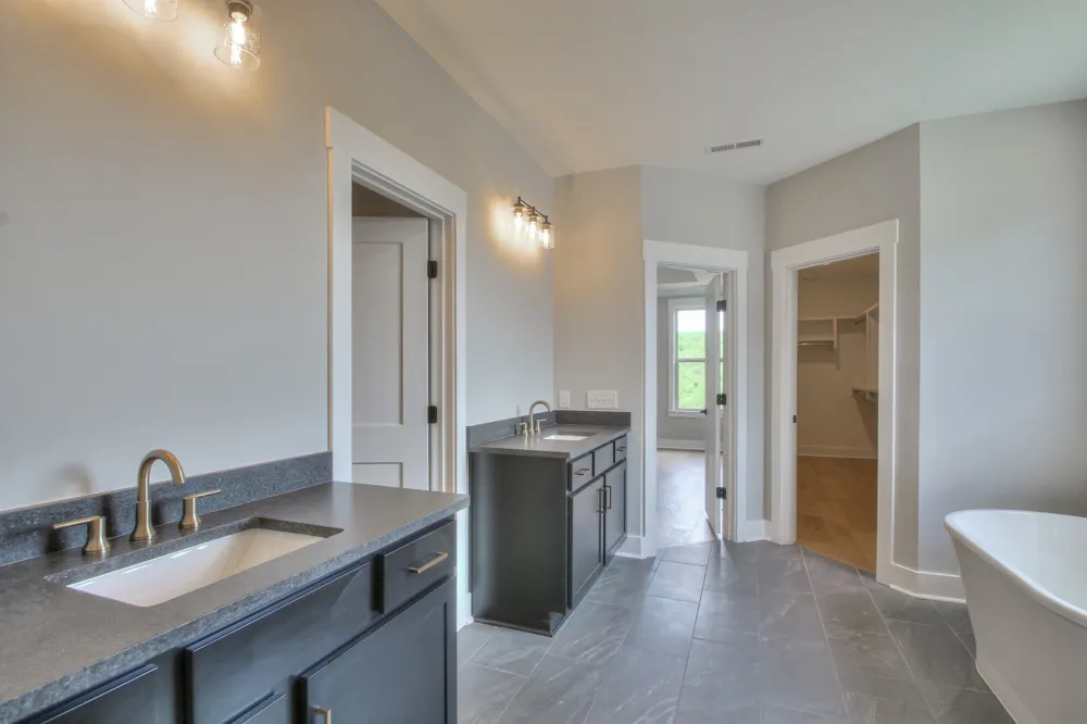 3387 Vinemont Drive Thompsons Station, TN 37179