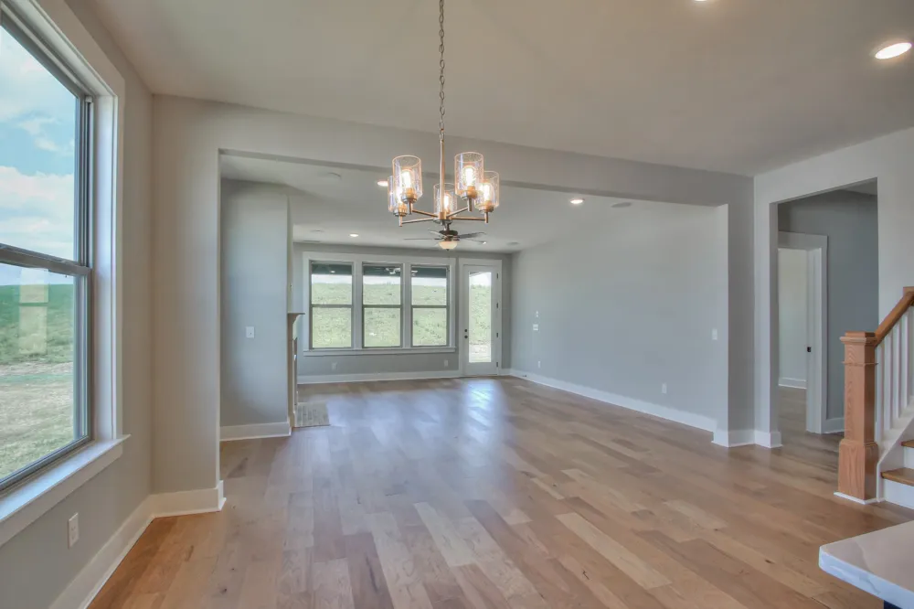 3387 Vinemont Drive Thompsons Station, TN 37179