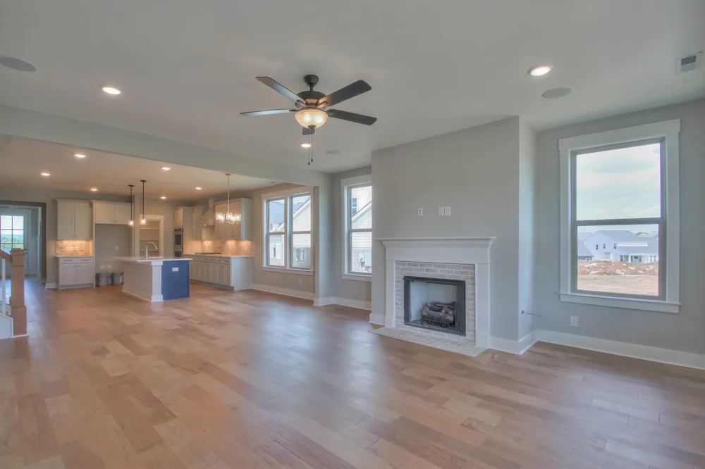 3387 Vinemont Drive Thompsons Station, TN 37179