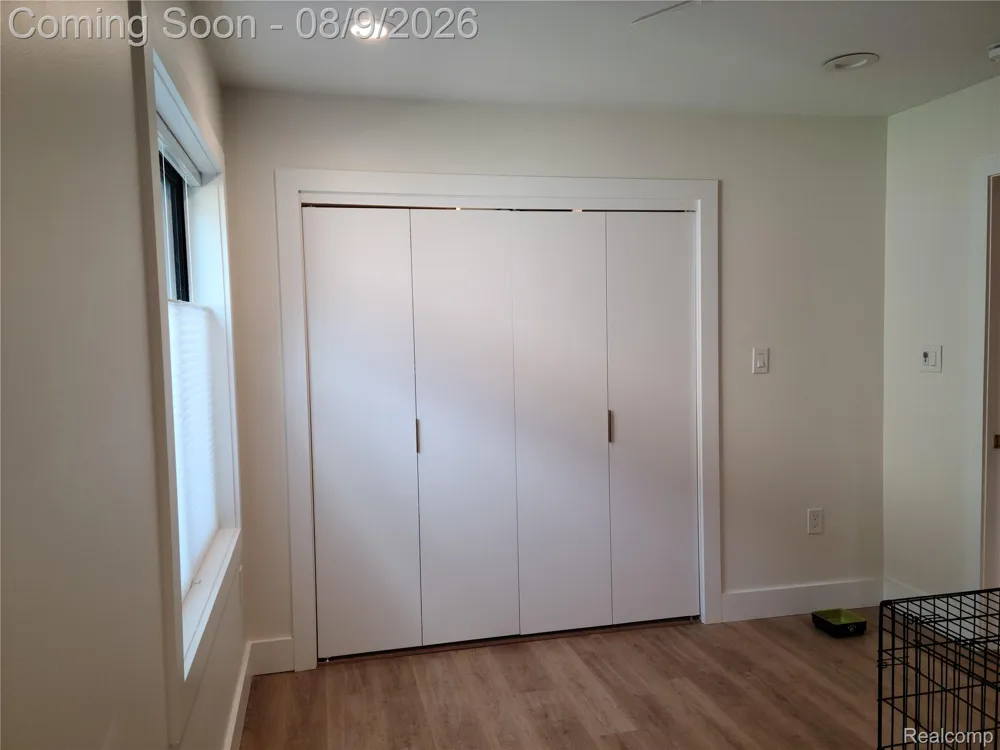 26514 Barrington Street E Madison Heights City, MI 48071