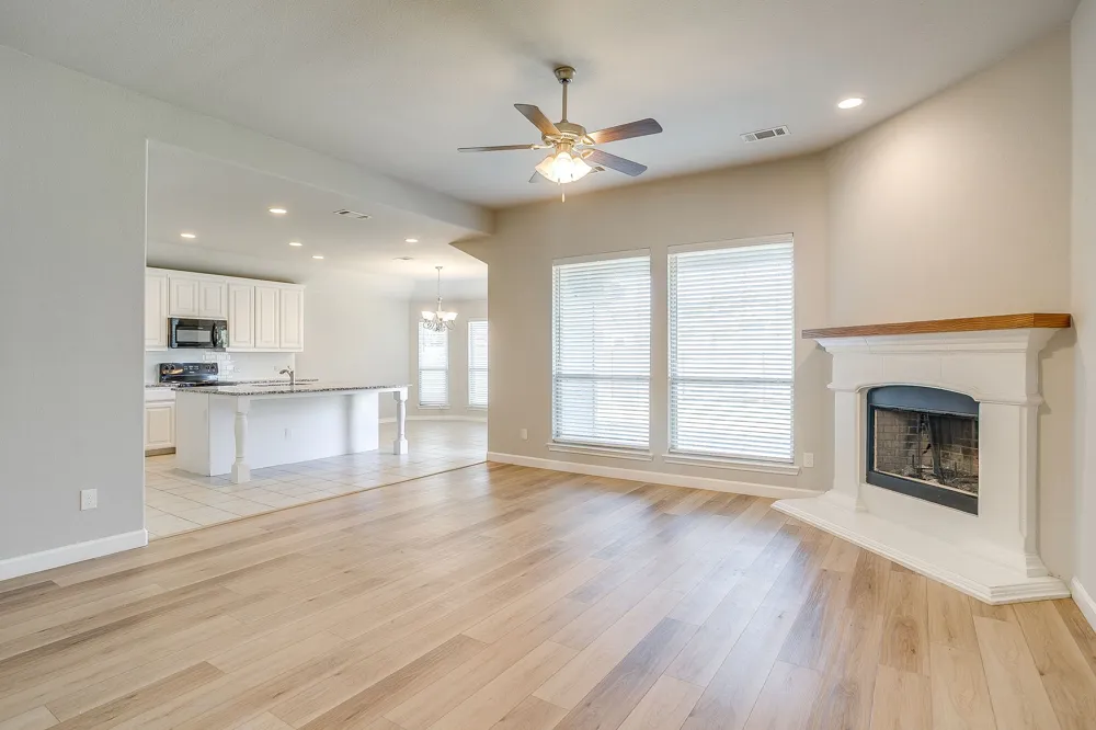 213 Marina Drive Azle, TX 76020