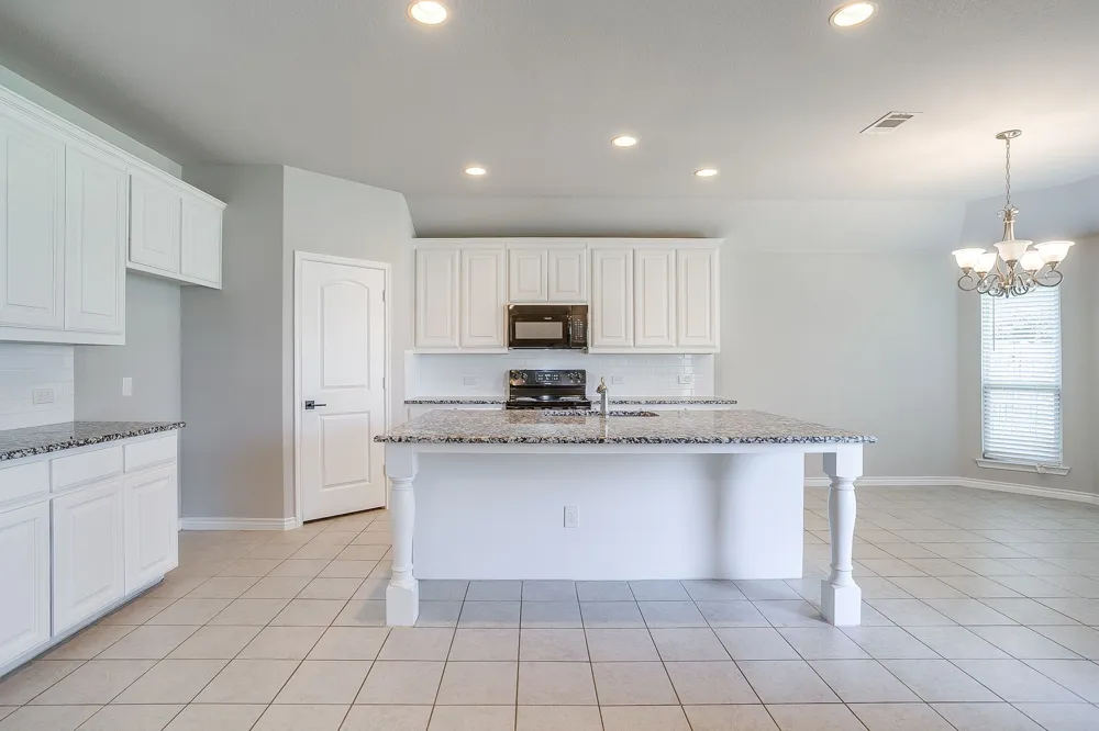 213 Marina Drive Azle, TX 76020
