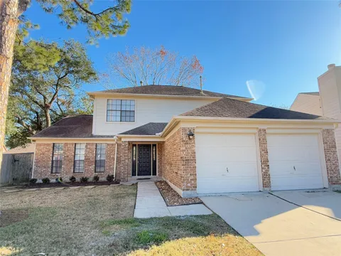 1559 Hillside Elm Street