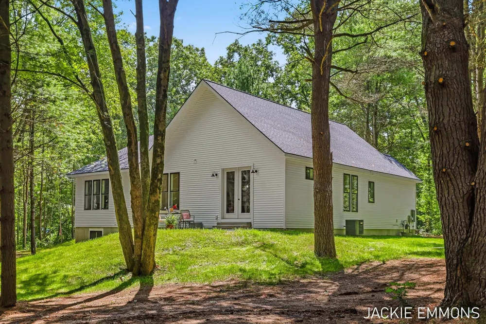 22672 W Kendaville Road Pierson, MI 49339