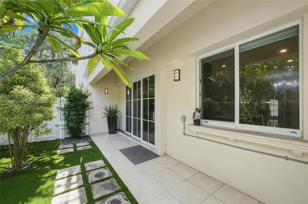 3237 NE 5th St #3237 Pompano Beach, FL 33062