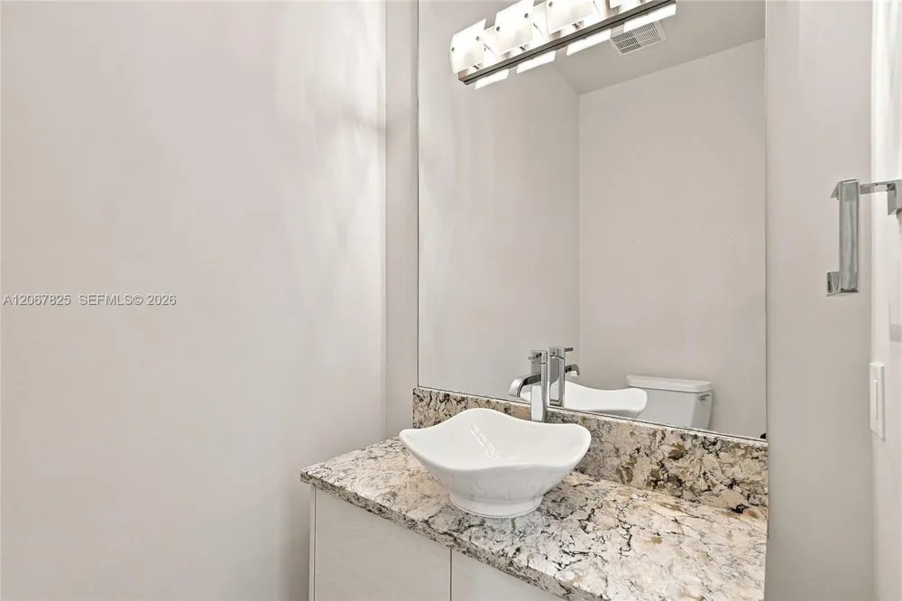 3237 NE 5th St #3237 Pompano Beach, FL 33062