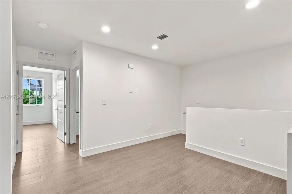 3237 NE 5th St #3237 Pompano Beach, FL 33062