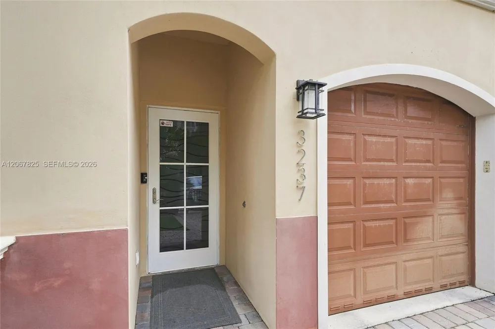 3237 NE 5th St #3237 Pompano Beach, FL 33062
