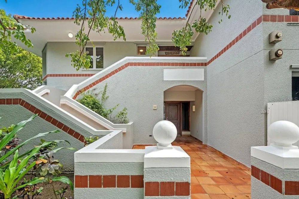 26 GREEN VILLAS DRIVE #26 Dorado, PR 00646