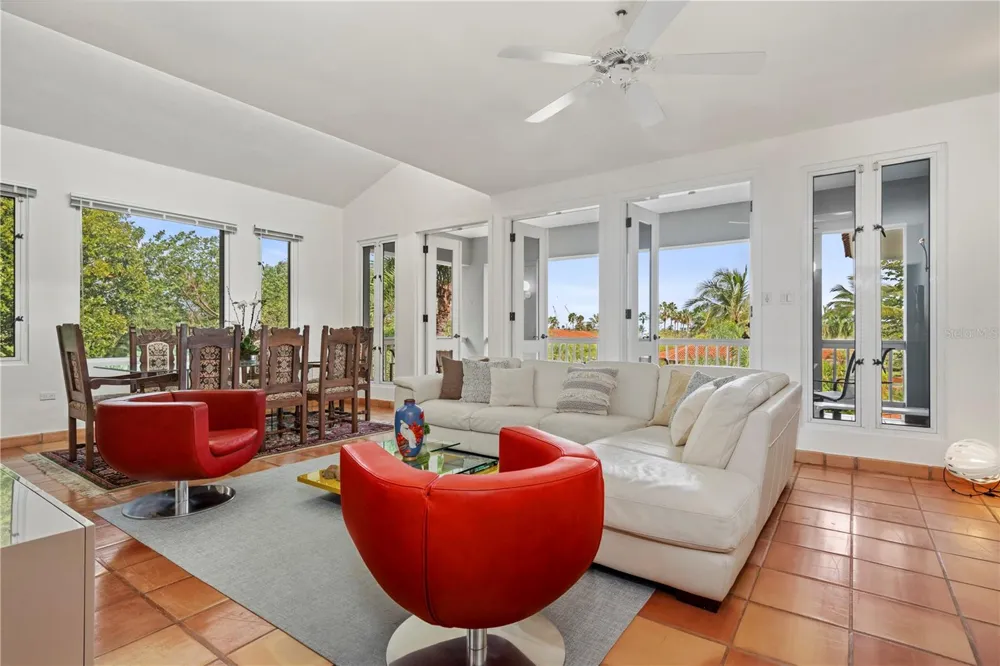 26 GREEN VILLAS DRIVE #26 Dorado, PR 00646
