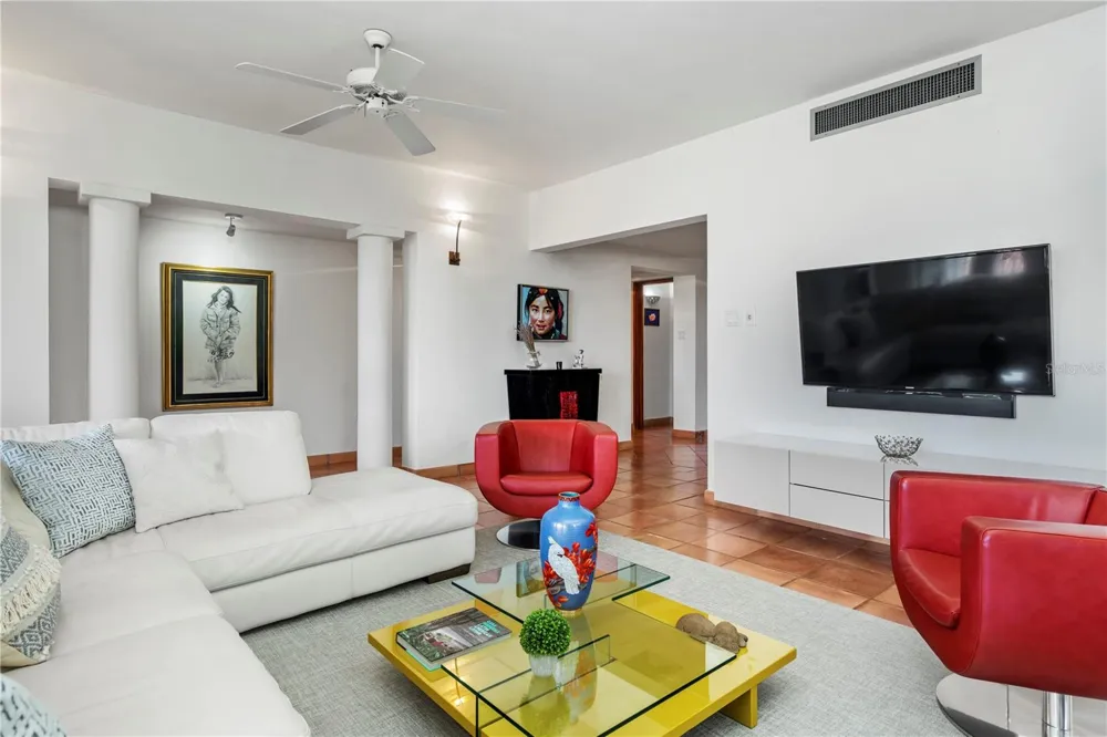 26 GREEN VILLAS DRIVE #26 Dorado, PR 00646