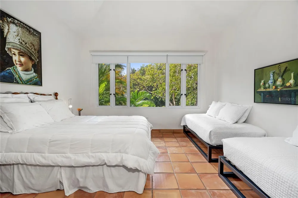 26 GREEN VILLAS DRIVE #26 Dorado, PR 00646