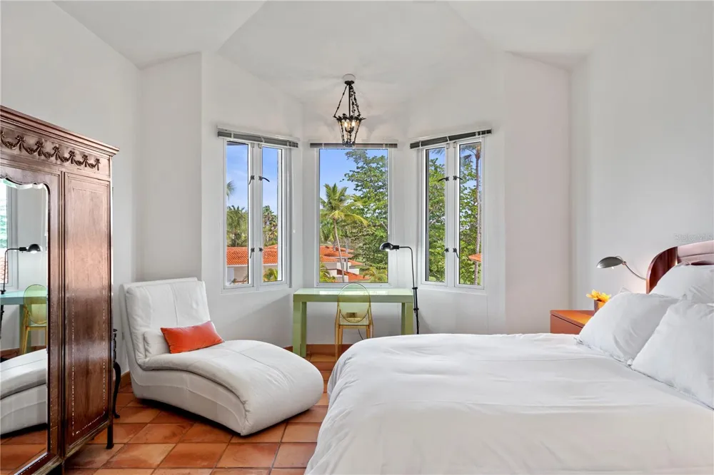 26 GREEN VILLAS DRIVE #26 Dorado, PR 00646