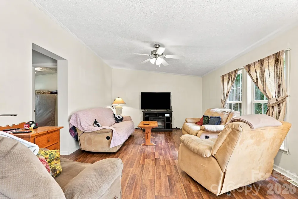 175 Riverfield Drive Statesville, NC 28625