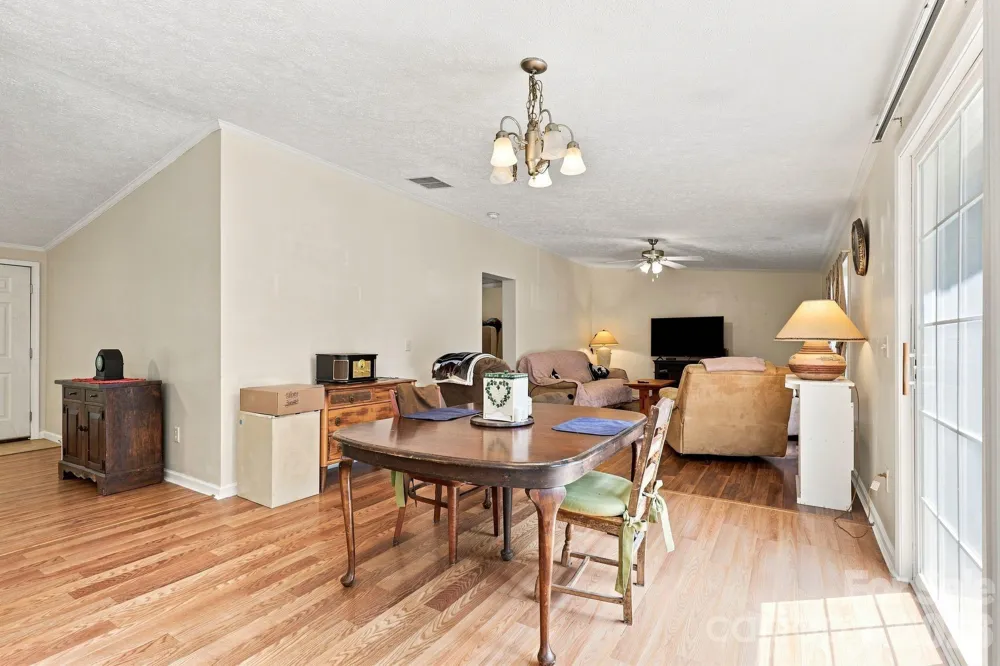 175 Riverfield Drive Statesville, NC 28625