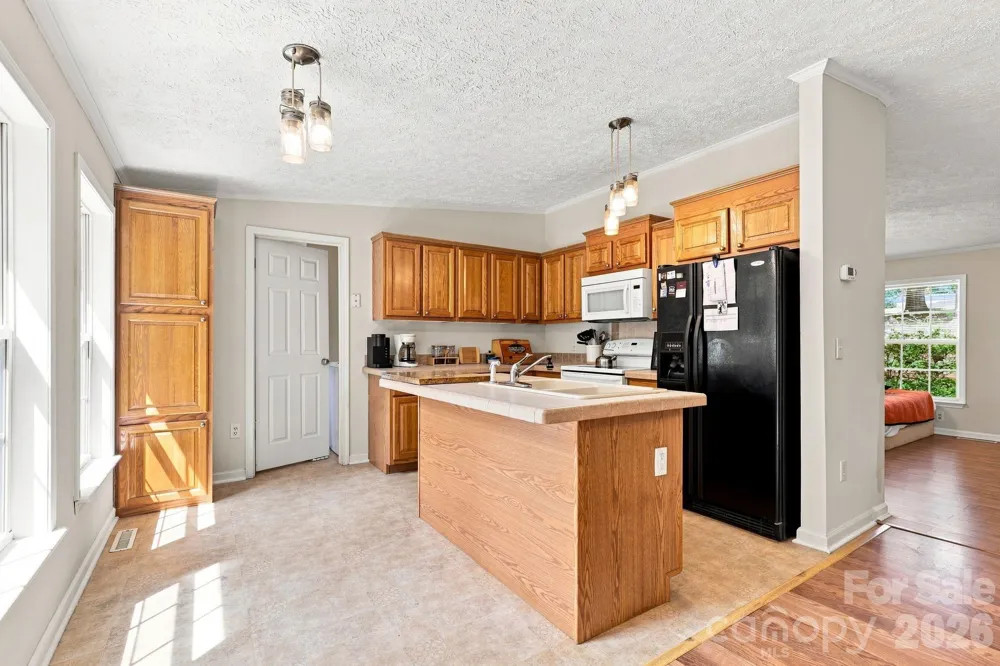 175 Riverfield Drive Statesville, NC 28625