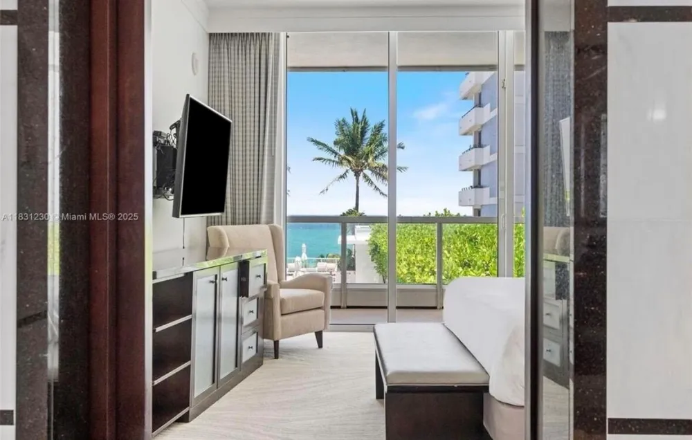 4391 Collins Avenue #623 Miami Beach, FL 33140