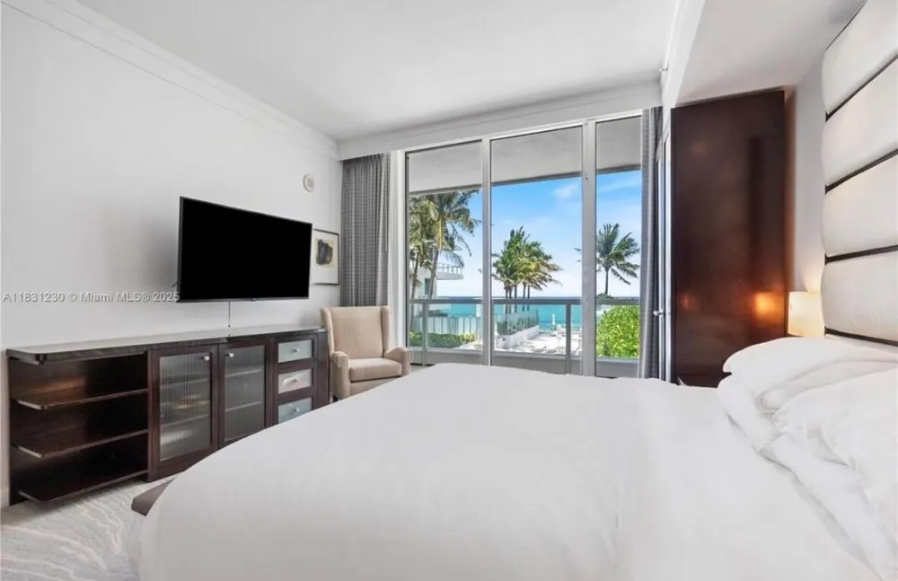 4391 Collins Avenue #623 Miami Beach, FL 33140