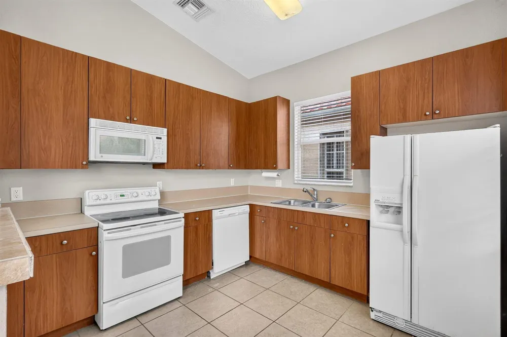6305 SPRING LAKE TERRACE Fort Pierce, FL 34951