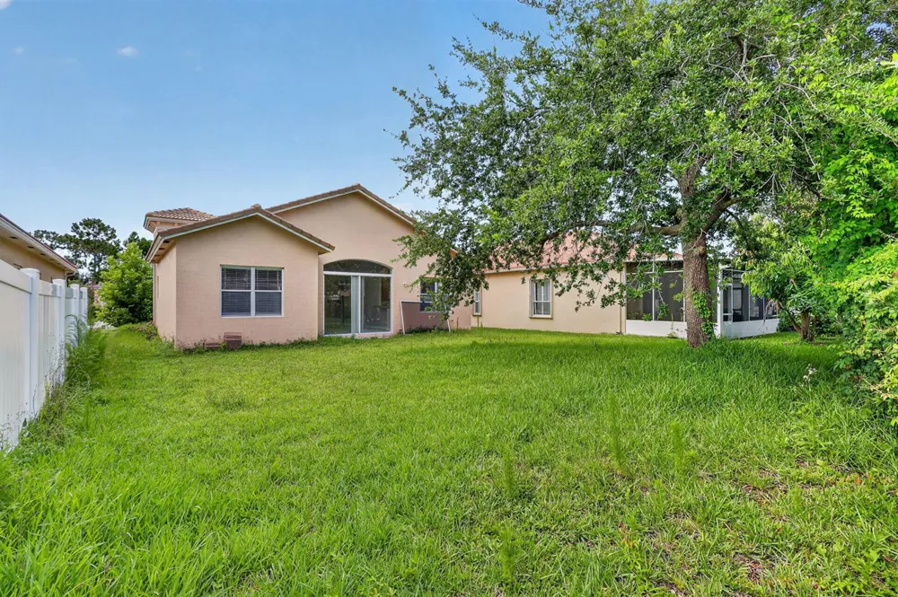 6305 SPRING LAKE TERRACE Fort Pierce, FL 34951